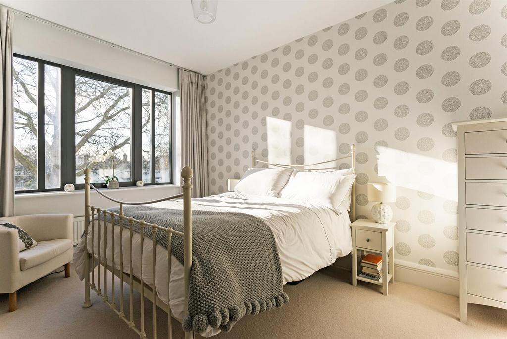 63602 Flat 9 The Pond House 19 Pittville Crescent