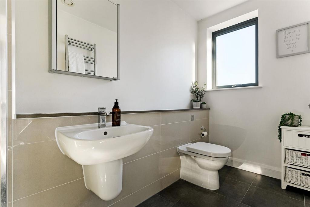 63602 Flat 9 The Pond House 19 Pittville Crescent