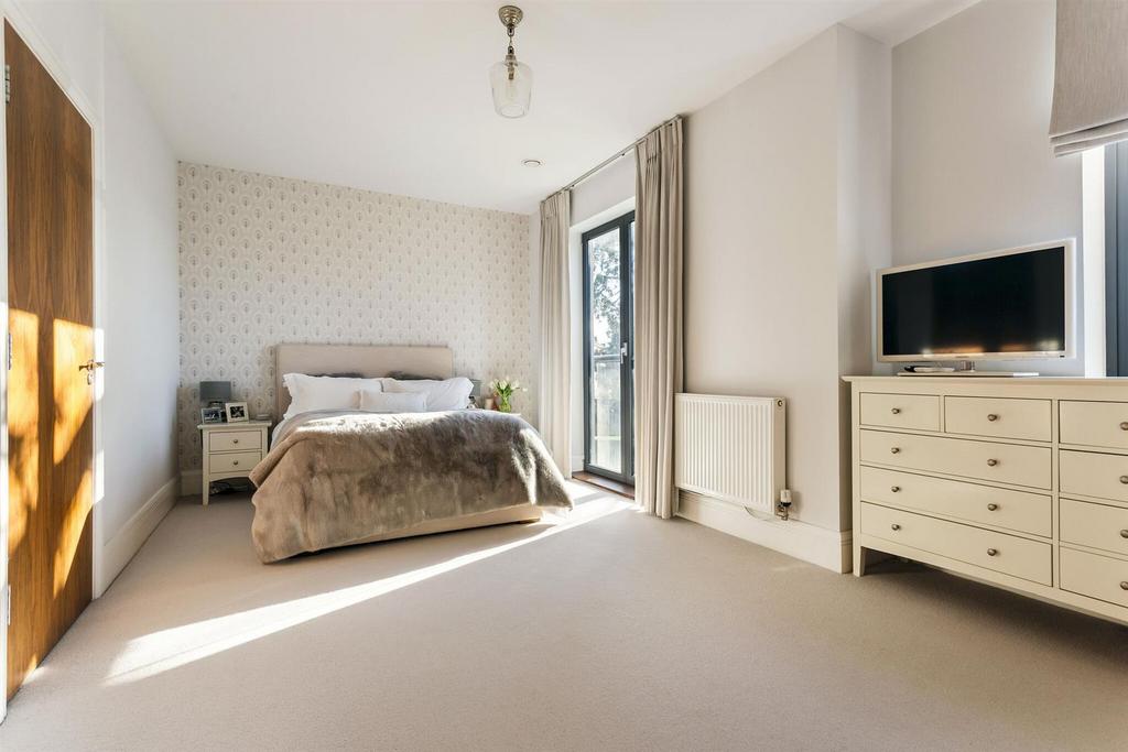 63602 Flat 9 The Pond House 19 Pittville Crescent