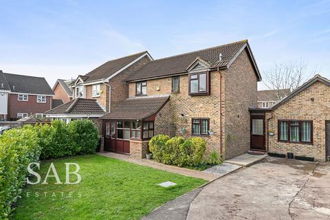 undefined, Kingsash Drive, Hayes, UB4