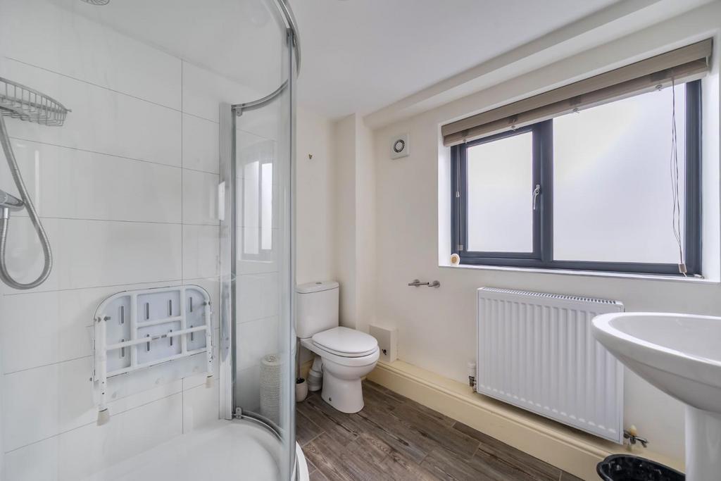 Ground Floor Shower Room.jpg