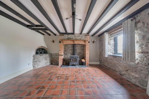 undefined, Cefn Coch, Welshpool