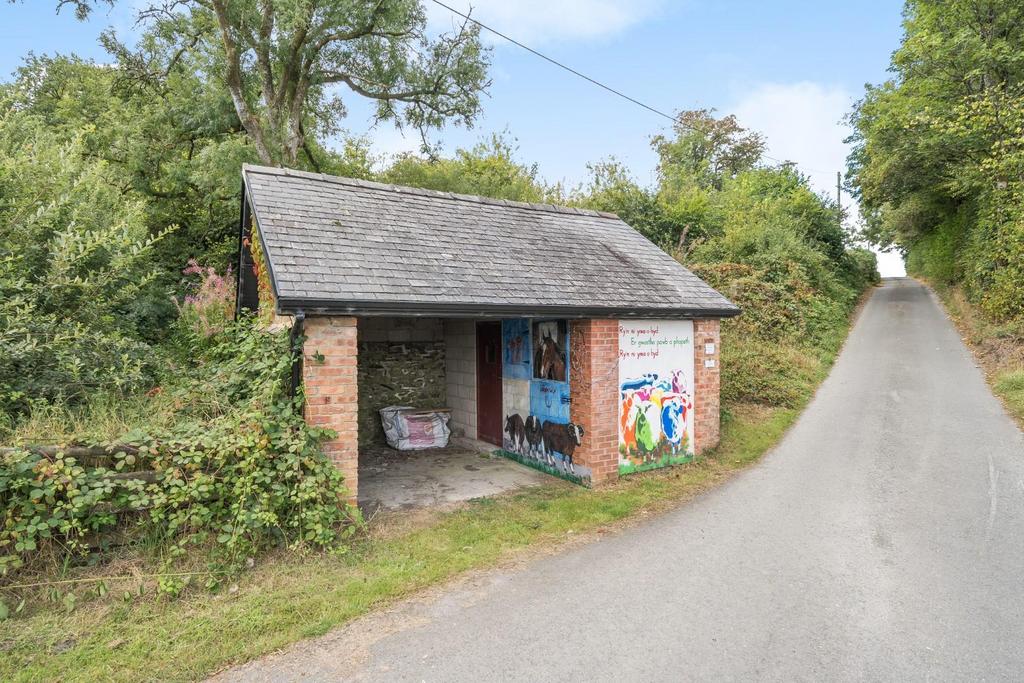 Outbuilding.jpg