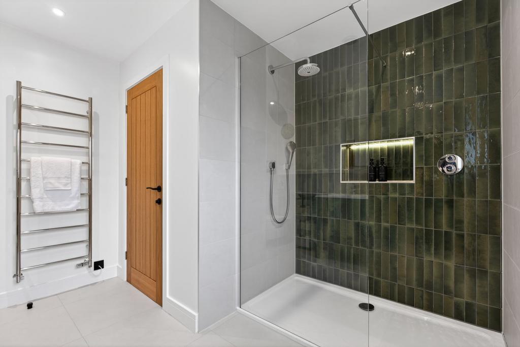 Master Ensuite