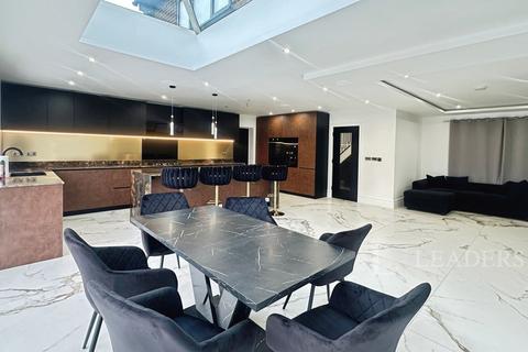 undefined, Priestleys, Luton, Bedfordshire, LU1