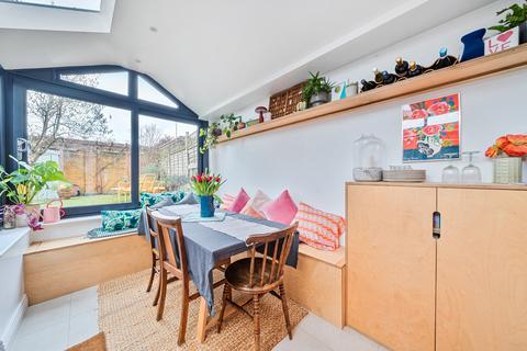 3 bedroom house for sale, St. James Avenue, Farnham, GU9