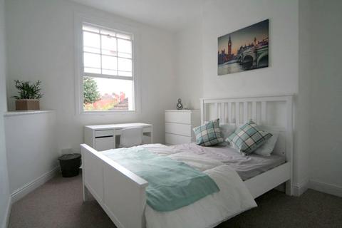 1 bedroom in a house share to rent, Wellington Street, Gloucester GL1