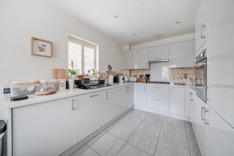 3 bedroom house for sale, Gardenia Drive, Farnham, GU10
