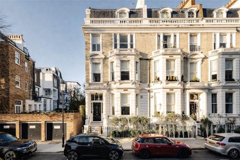 undefined, Stafford Terrace, Kensington W8