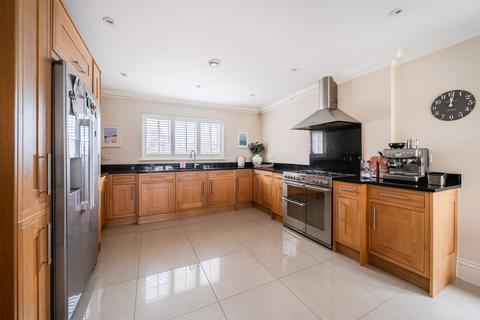 undefined, Spoil Lane, Farnham, GU10