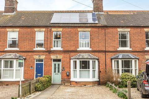 3 bedroom terraced house for sale, Beautifully presented period terraced home in Holt