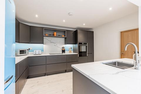 3 bedroom terraced house for sale, Beautifully presented period terraced home in Holt