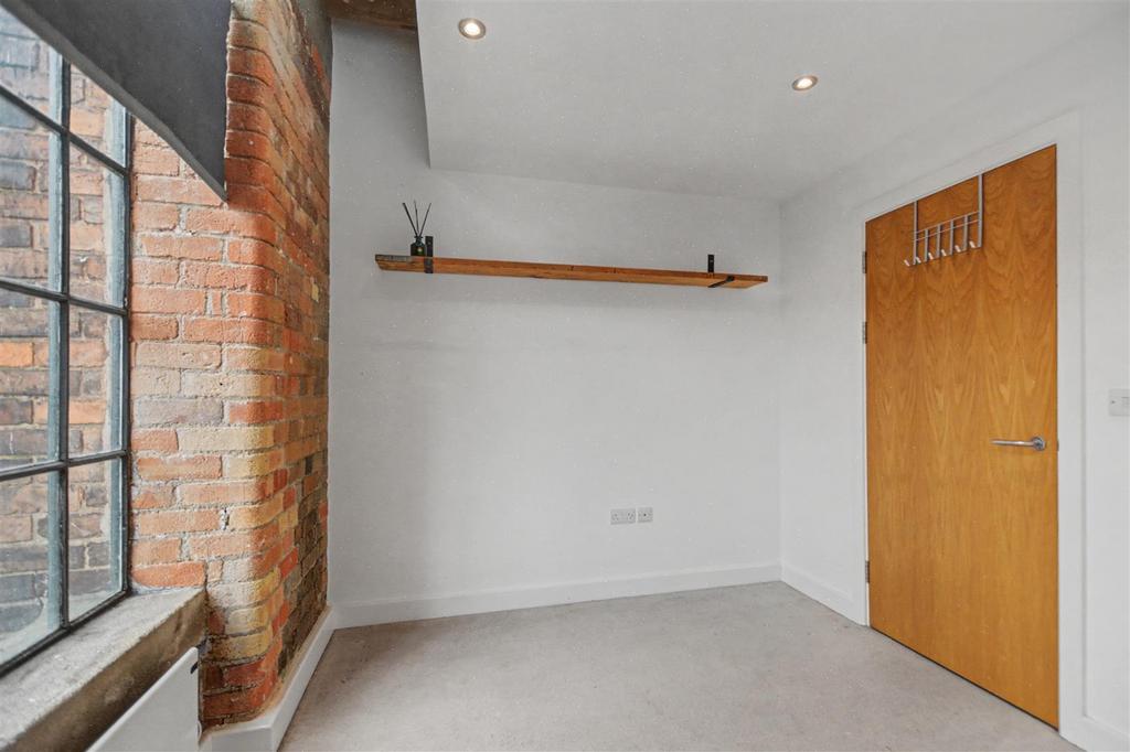 Bedroom 2 2.jpeg