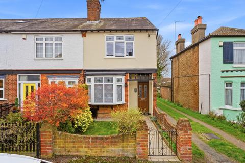 undefined, New Road, Radlett WD7