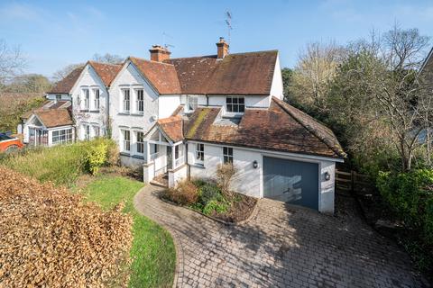 Lavender Lane, Farnham, GU10