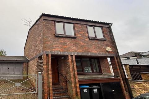 undefined, Mount Pleasant Road, Caterham CR3