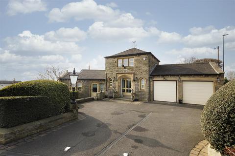 4 bedroom detached bungalow for sale, Moor Top Road, Huddersfield HD5