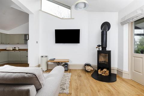 4 bedroom detached bungalow for sale, Moor Top Road, Huddersfield HD5