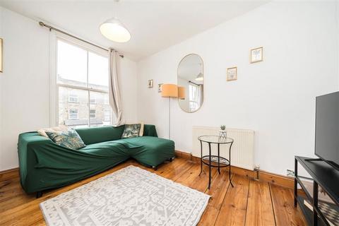 1 bedroom flat for sale, Davenant Road, London N19