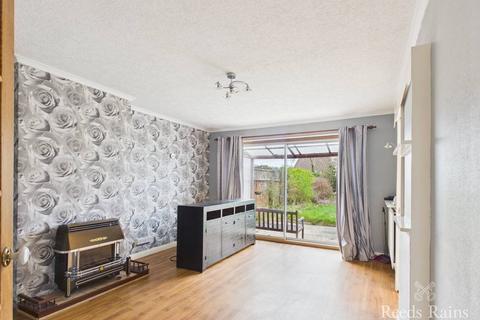 2 bedroom bungalow for sale, Rainton Avenue, North Yorkshire TS5