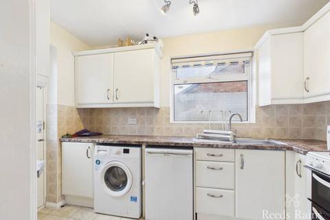 2 bedroom bungalow for sale, Rainton Avenue, North Yorkshire TS5