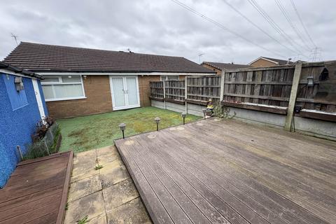 undefined, 44 Ravenwood, Chadderton, Oldham, OL9 9UE