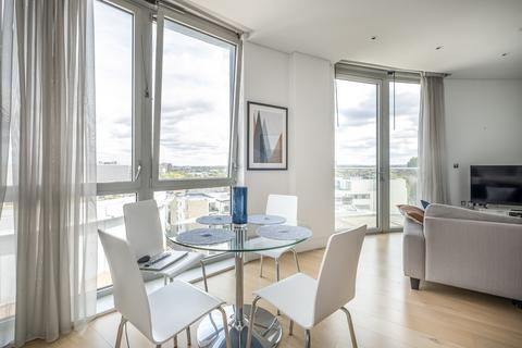 2 bedroom flat for sale, Plaza Gardens, London, SW15