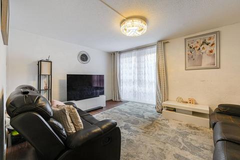 Cormorant Court, Deptford, London, SE8