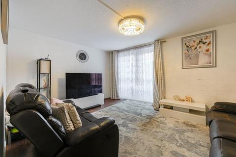 2 bedroom flat for sale, Cormorant Court, Deptford, London, SE8