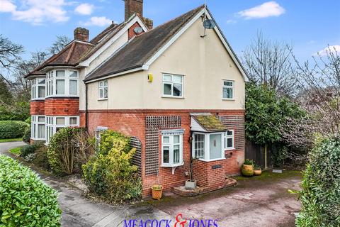 2 bedroom cottage for sale, Glendale Close, Shenfield, Brentwood