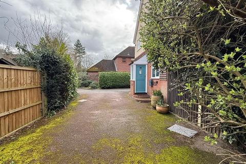 2 bedroom cottage for sale, Glendale Close, Shenfield, Brentwood