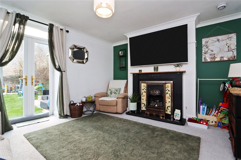 Living Room Pic 1