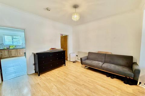 undefined, Allenby Road, Southall