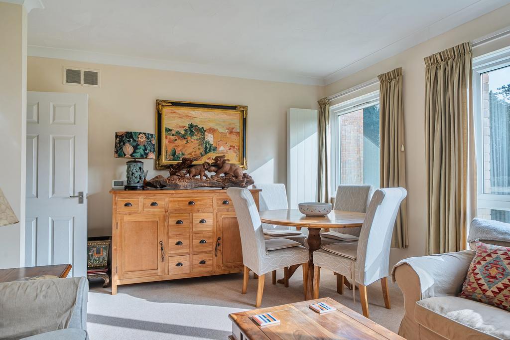 Living/Dining Room