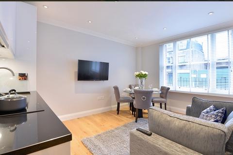 Studio to rent, Hill Street, London W1J