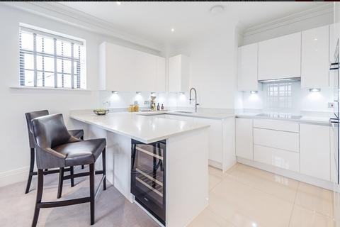 2 bedroom property to rent, Rainville Road, London W6