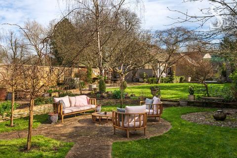 undefined, Alvescot, Bampton, OX18