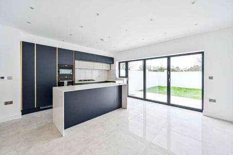 undefined, Tayben Avenue, Twickenham, TW2