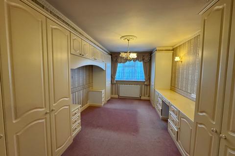 undefined, Supported Living Suitable, The Elkins, Romford, RM1