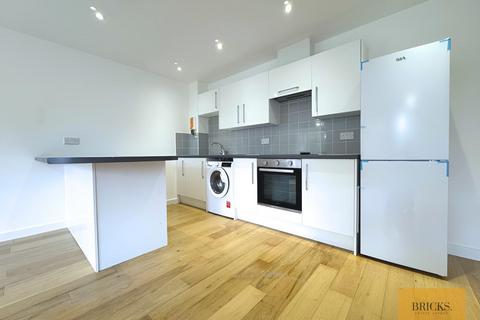 2 bedroom flat to rent, Rothesay Road, Luton LU1