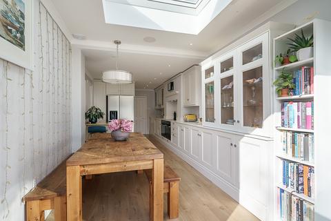 4 bedroom house for sale, York Road, Brentford, TW8