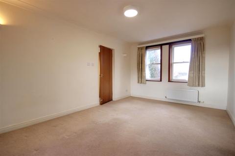 undefined, King Street, Cottingham