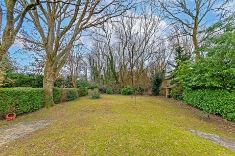 3 bedroom detached house for sale, Mayflower Road, Park Street, St. Albans