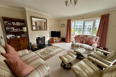 4 bedroom chalet for sale, Gasden Copse, Witley