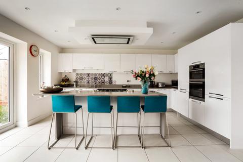 5 bedroom house for sale, Burton Avenue, Leigh, TN11