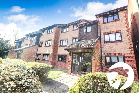 2 bedroom flat for sale, Cricketers Close, Erith, DA8