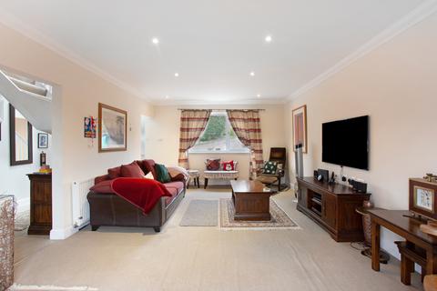 3 bedroom house for sale, Dynes Road, Sevenoaks, TN15