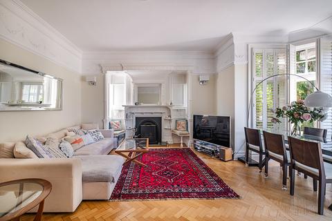 3 bedroom flat for sale, Southborough Road, Surbiton, KT6