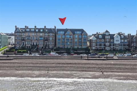 2 bedroom house for sale, Central Parade, Herne Bay