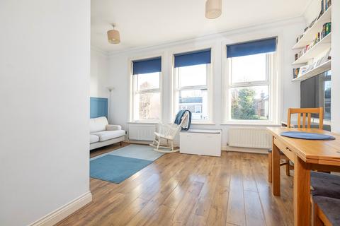 2 bedroom flat for sale, Ewell Road, Surbiton, KT6